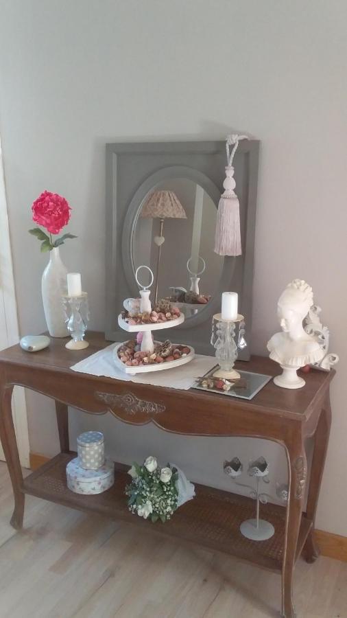 Chambre De Rose - Le Refuge Des Parachutistes - En Bordure Du Marais Neuville-au-Plain Zewnętrze zdjęcie